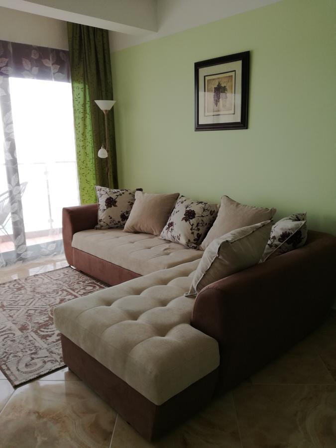 Apartment Sea Space 3 Добра вода Екстериор снимка