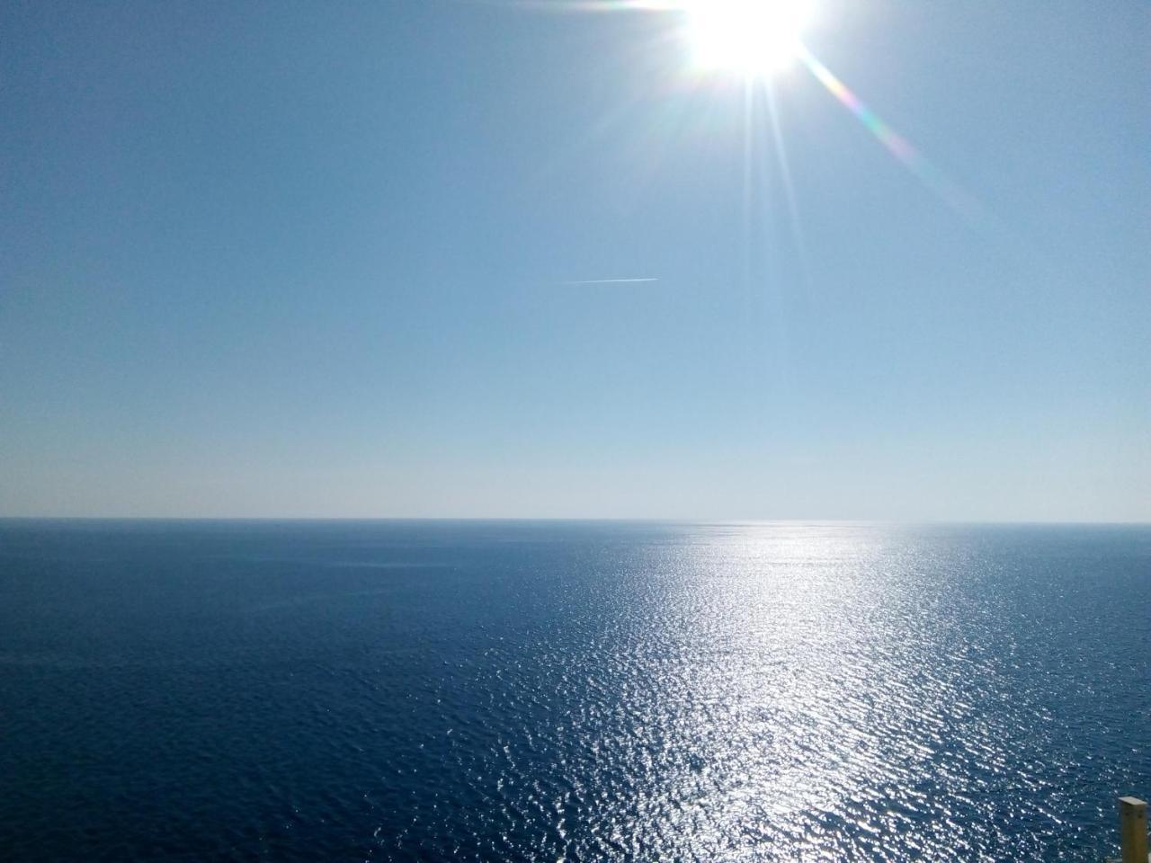 Apartment Sea Space 3 Добра вода Екстериор снимка